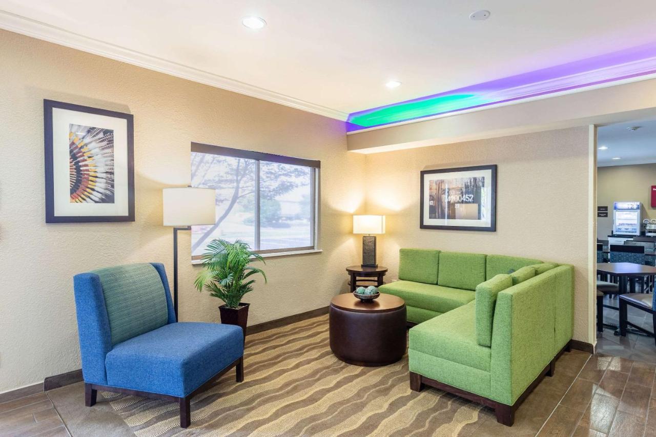 Comfort Inn South Tulsa - Woodland Hills Zewnętrze zdjęcie