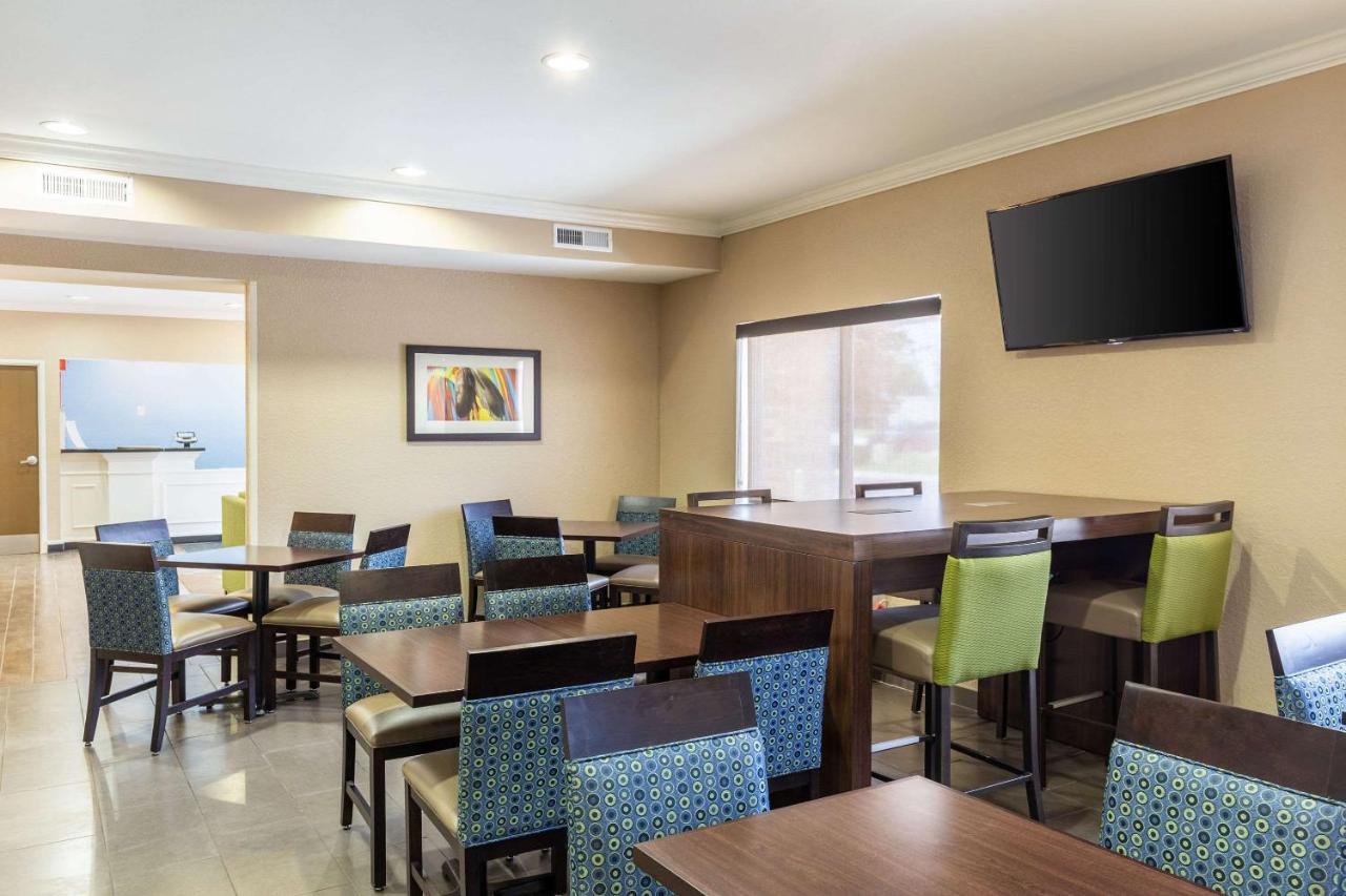 Comfort Inn South Tulsa - Woodland Hills Zewnętrze zdjęcie